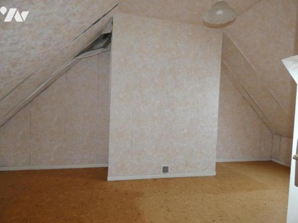 CHATEAUNEUF DU FAOU- Maison sur grand terrain