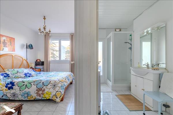 Appartement à vendre |  Carbon-Blanc |  4 pièces | 68 m²