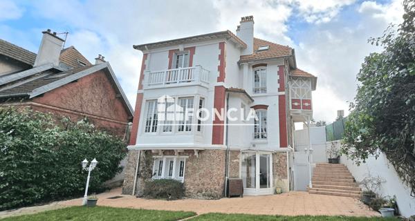 À vendre Maison 8 pièces 160 m² - Vaucresson 92420