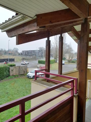 PESSAC CENTRE T1 lumineux de 30m² avec parking dans résidence calme et verdoyante