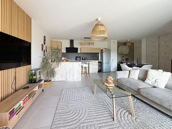 FREJUS CAPITOU - T3 avec Garage et Parking au calme avec terrasse sans vis-à-vis