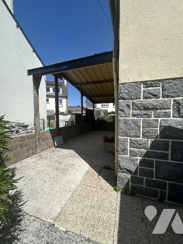 Maison plein centre d'Yffiniac