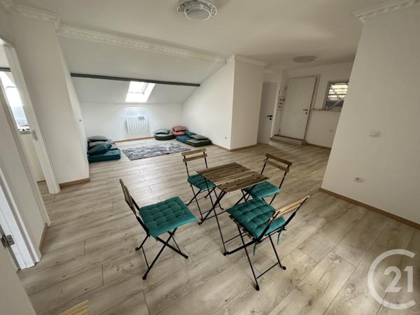 Appartement F3 à vendre  4 pièces - 80 m2 L ISLE SUR LE DOUBS - 25