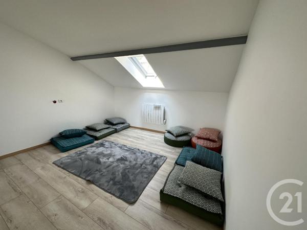 Appartement F3 à vendre  4 pièces - 80 m2 L ISLE SUR LE DOUBS - 25