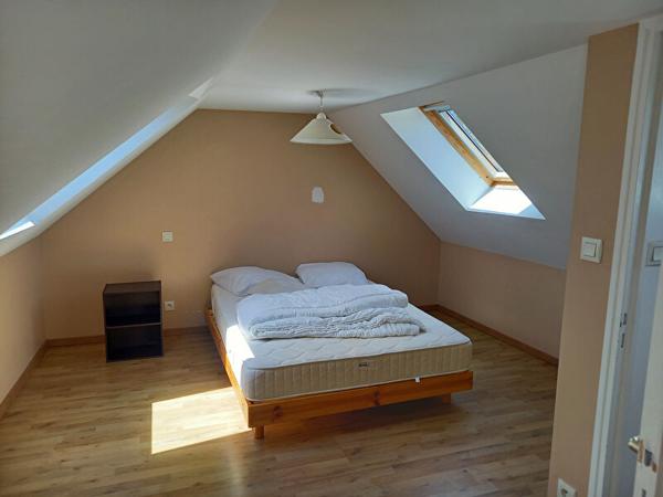 LAVAL, appt T2 meublé