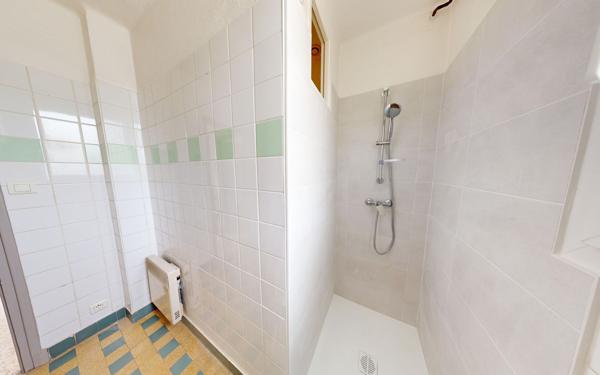 Appartement à louer    4 pièces • 79,50 m2    Ruoms