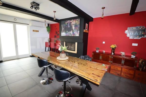 Maison de ville T6 225 M2? avec coure