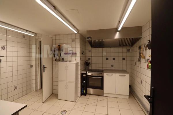 Maison de ville T6 225 M2? avec coure