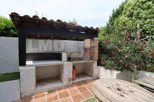 Maison de ville T6 225 M2? avec coure