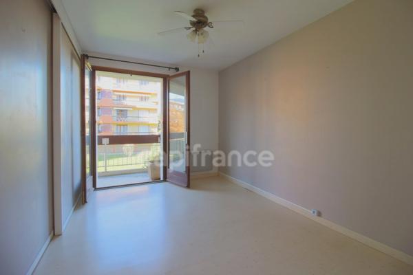 T4 de 88 m² traversant avec balcons à Pontcharra (38530)
