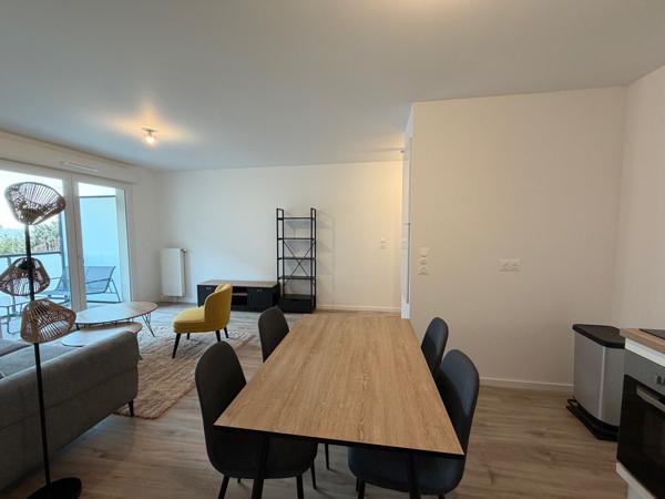 Appartement MEUBLE Deville Les Rouen 2 pièces 45.39 m2