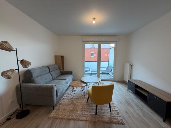Appartement MEUBLE Deville Les Rouen 2 pièces 45.39 m2