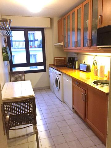 Appartement
         4 pièces
        - 86 m² Bien prestige 983 000 € *