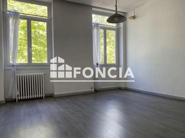 Location Local commercial 4 pièces 81.6 m² - 3 PLACE JEAN JAURES Saint Etienne 42000