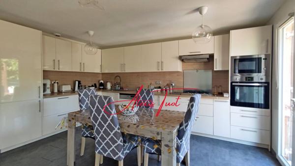 Maison à vendre 5 pièces de 121 m²