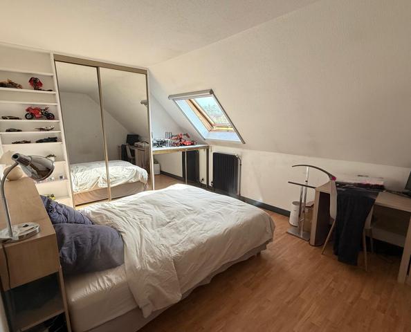 Maison
         5 pièces
        - 100 m² Exclusivité 479 500 € *
