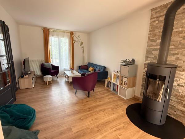 Maison
         5 pièces
        - 100 m² Exclusivité 479 500 € *