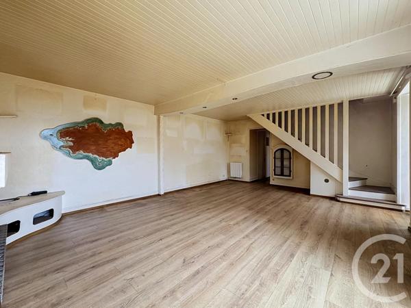 Maison à vendre  4 pièces - 109,23 m 2   LESNEVEN  - 29