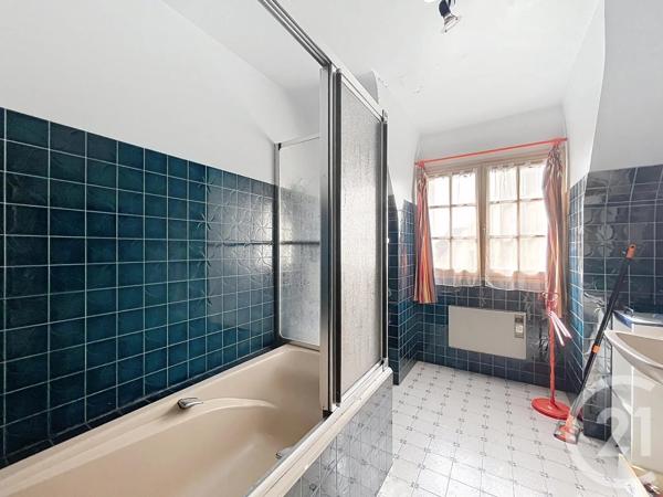 Maison à vendre  5 pièces - 111,22 m 2   BOHARS  - 29