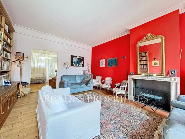 Appartement Chartrons  Élégance et Rareté