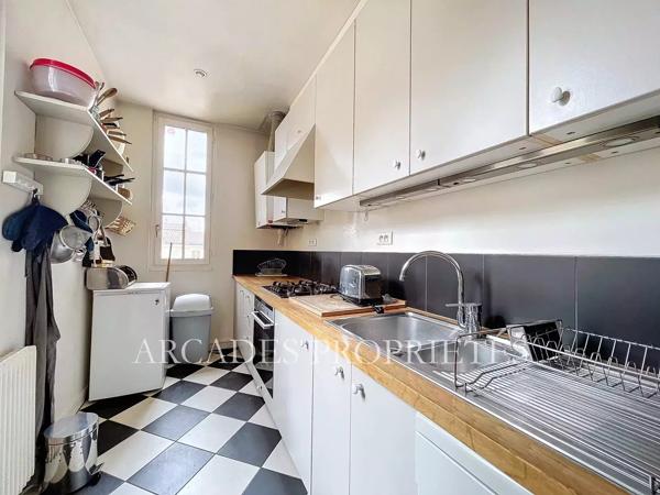 Appartement Chartrons  Élégance et Rareté