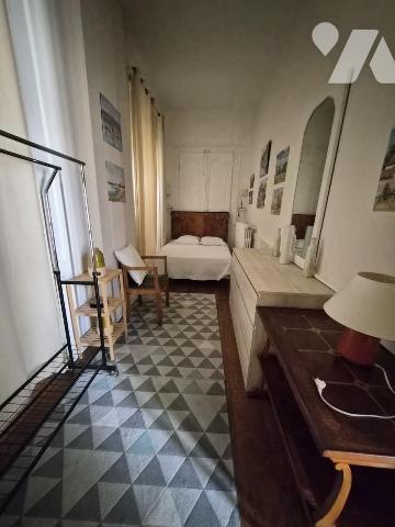 APPARTEMENT T5 DE CARACTERE ANCIEN