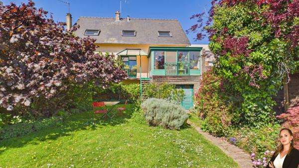Maison
         8 pièces
        - 199 m² Exclusivité 422 900 €*