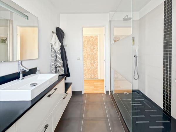 GOMETZ LA VILLE Maison 10 pieces sur 1349m² de terrain