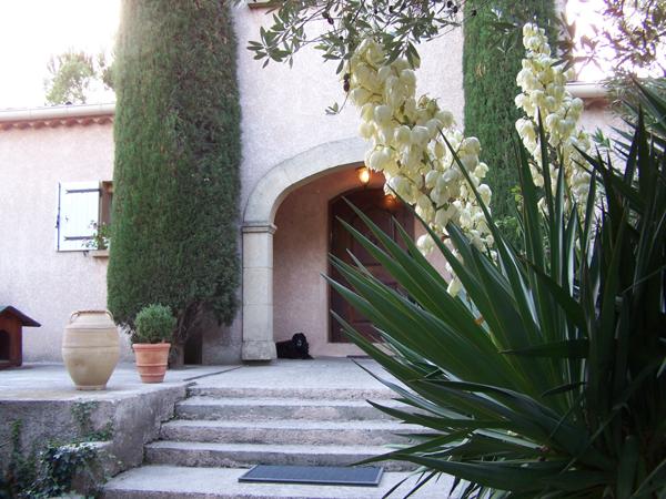 Entraigues-sur-la-Sorgue (84320) Propriété au calme