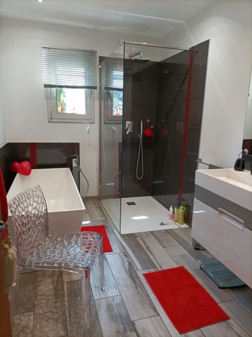 Entraigues-sur-la-Sorgue (84320) Propriété au calme