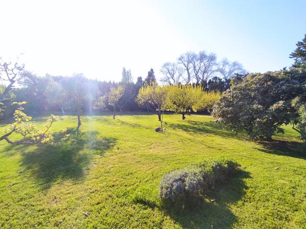 Entraigues-sur-la-Sorgue (84320) Propriété au calme