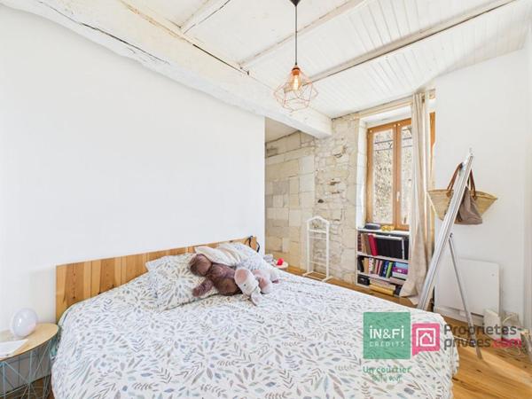 Maison Beaumont Saint Cyr 7 pièce(s) 294m²