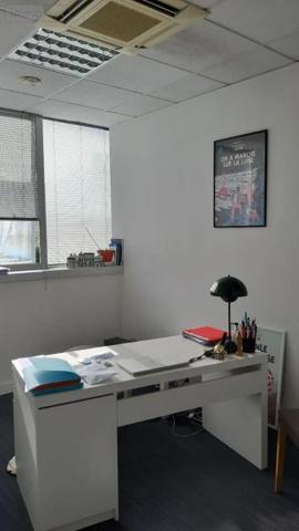 Location - Fonds et/ou murs commerciaux Rennes 35000 9 pièces 139 m 2