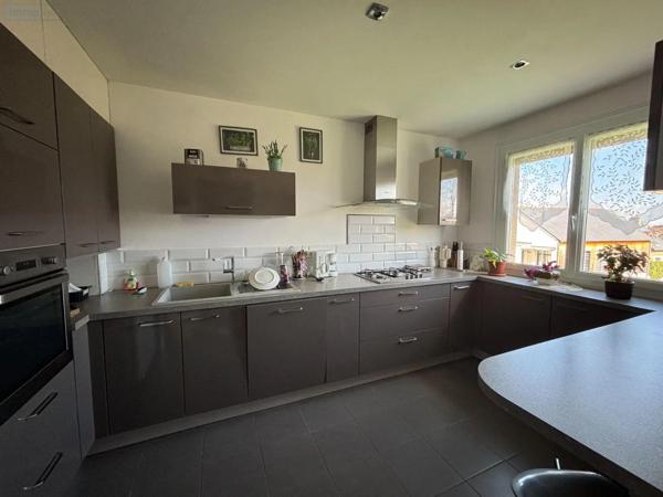 Achat - Maison Châteauneuf-d'Ille-et-Vilaine 35430 5 pièces 149 m 2 572 m 2