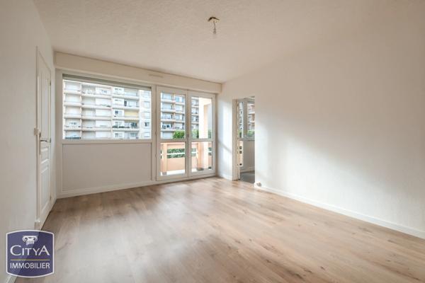 Appartement à vendre 2 pièces 46.97m² Laval (53000)