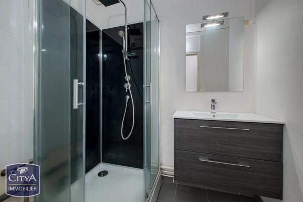 Appartement à vendre 2 pièces 46.97m² Laval (53000)