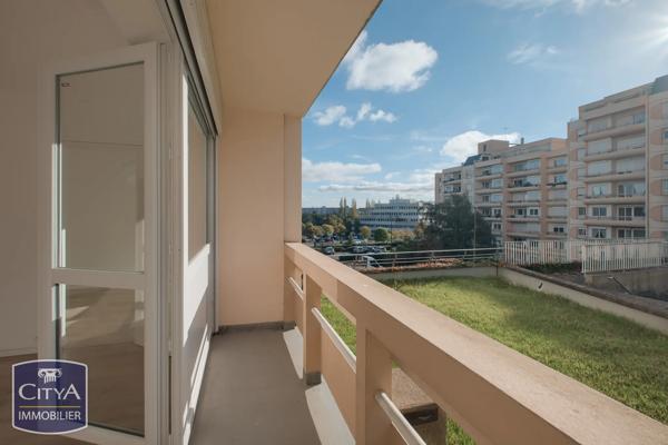 Appartement à vendre 2 pièces 46.97m² Laval (53000)
