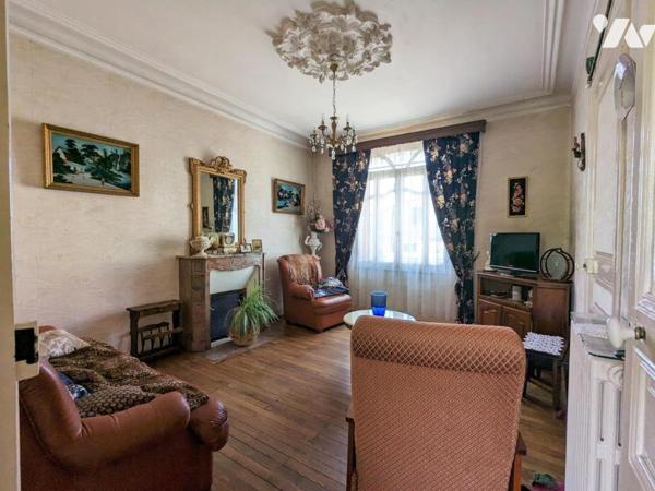 MAISON - VILLA BOURGEOISE - JARDIN 552 M² - INDRE