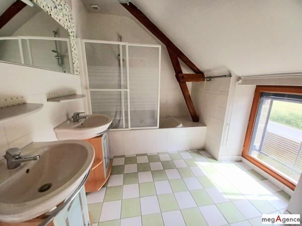 Maison à SAINT-BRICE-EN-COGLES, 35460 - 9 pièces 240m²