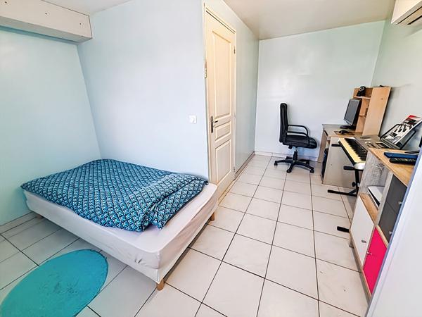 Maison individuelle proche de la gare. Secteur recherché de Cesson !