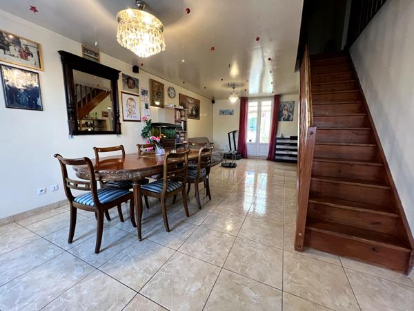 Maison T5 (106 m²) à CESSON  vie de plein pied 