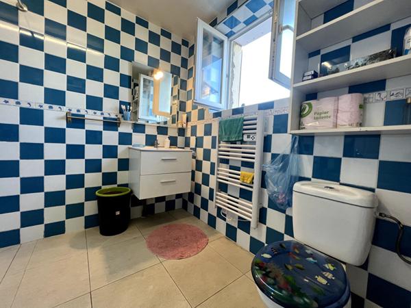 Maison T5 (106 m²) à CESSON  vie de plein pied 