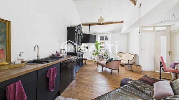 Saint Jean d'Angély, maison de 104 m² , 2 chambres et jardin