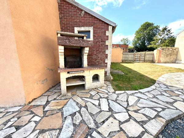 🌿 LES OUBEAUX (14230) – Domaine de charme avec chambres d’hôtes, roulotte et plus de 2,2 hectares