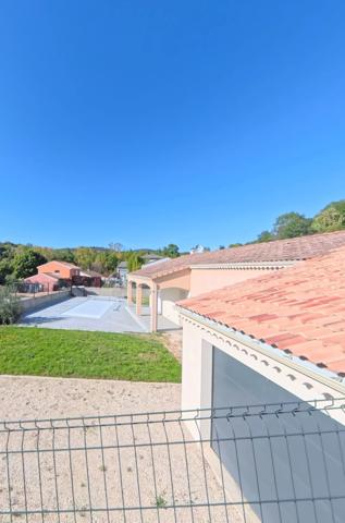 Maison Moderne avec Piscine - Au Cœur des Vignobles - LARNAGE (26) - Cadre de Vie Privilégié