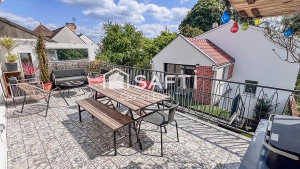 Maison non mitoyenne avec garage jardin et dépendance