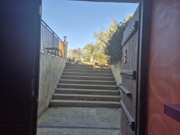 Maison de maître avec boxes à chevaux et terrain de 6 600 m²