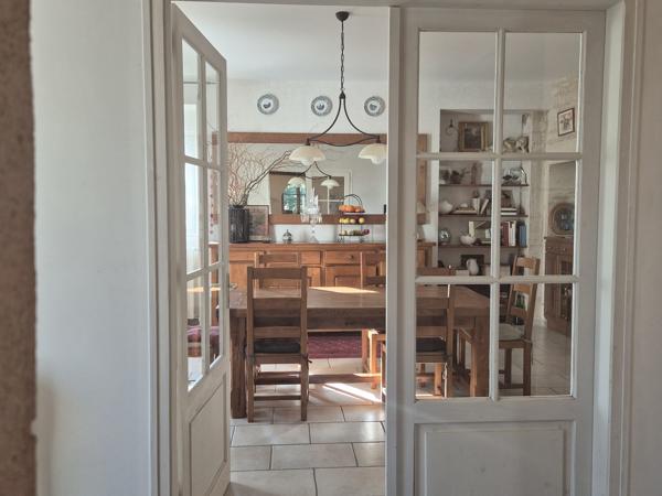 Maison de maître avec boxes à chevaux et terrain de 6 600 m²