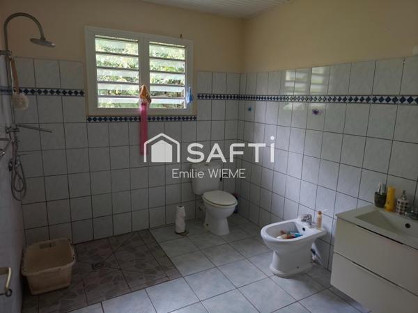Le Lamentin – Maison 226 m², fort potentiel locatif