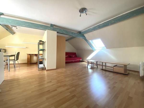 A VENDRE STUDIO CENTRE VILLE LAVAL